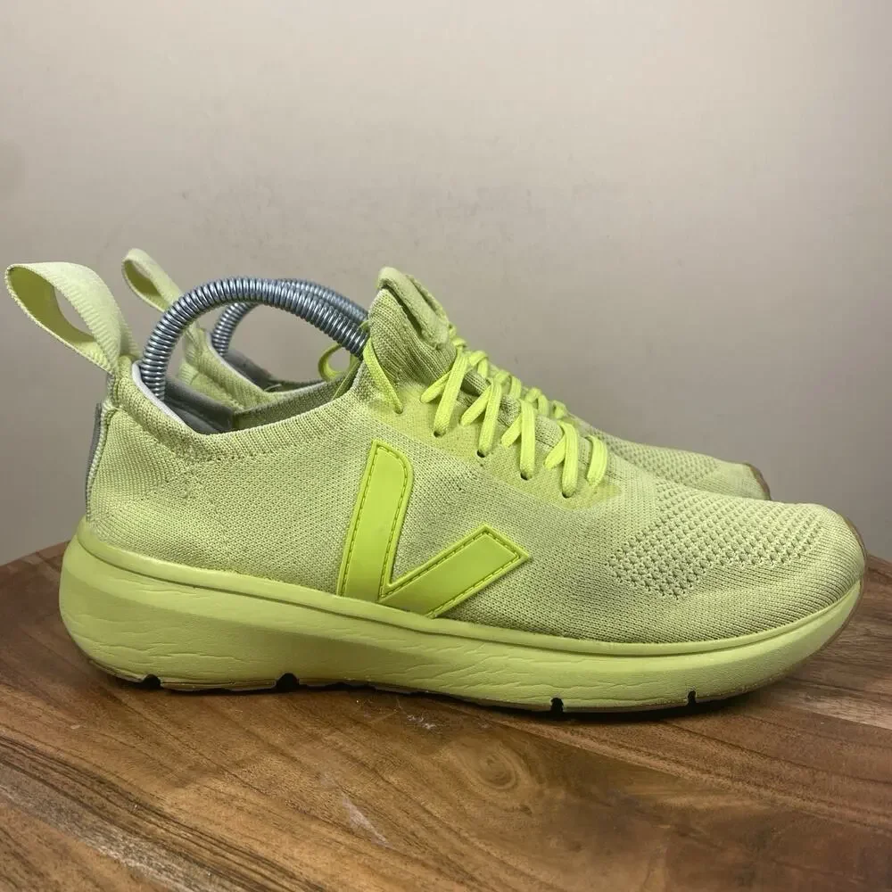 Veja Runner V2 Full Acid Yellow Womens Neon Green Yellow Size 9 Running Shoes